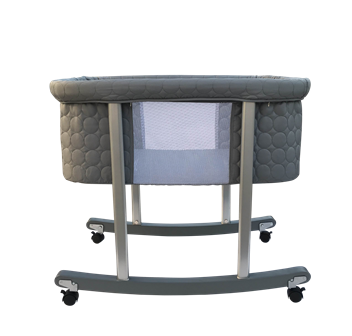 עריסה קטנה מתנדנדת