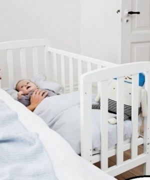 עריסה נצמדת מעץ 1=