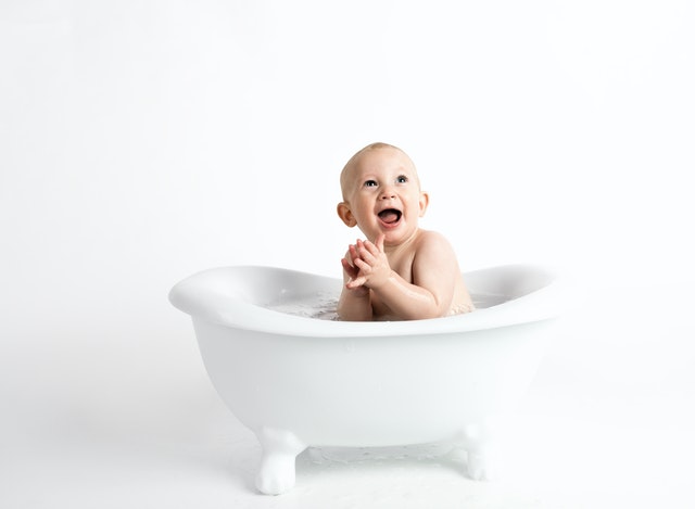 אמבטיות לתינוק